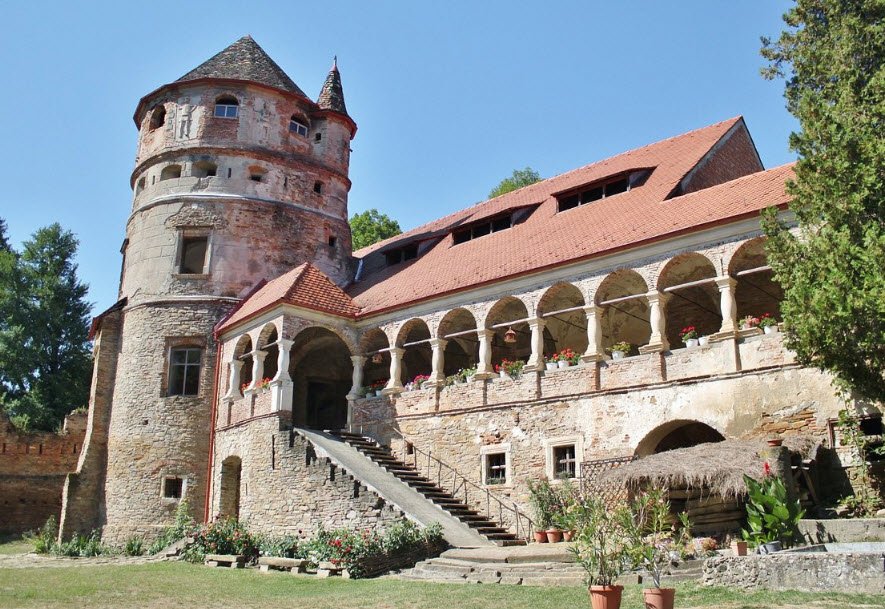 Bethlen Pal Castle, Beclean, Romania, Romania
